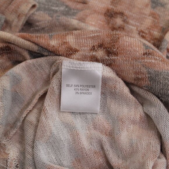 Rose + Olive Womens Top Size Medium Pink & Gray Floral Back Buttons 3/4 Sleeve - Picture 9 of 12